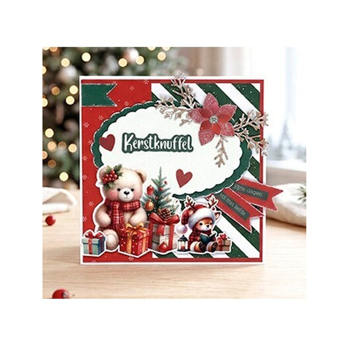 Berrie's Beauties Furry Christmas Friends  paperpack BBPP10053 van Find It Trading met 16 dubbelzijdige vellen en 2 bonus embellishment-vellen vol schattige kerstdiertjes en rode/groene patronen.