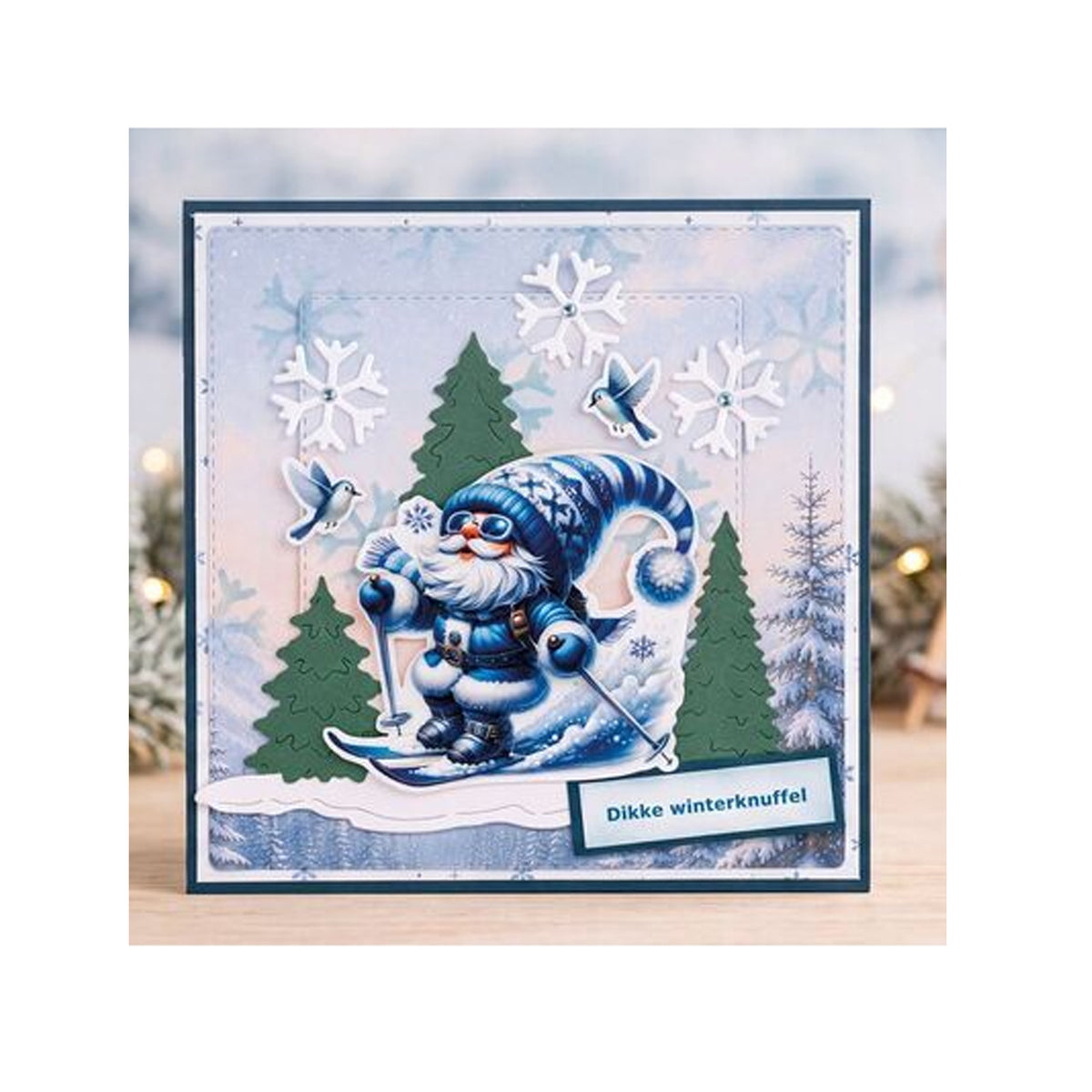 Find It Trading Berrie's Beauties Winter Gnome Wonders 3D-knipvel Winter Fun (CD12547) op A4-formaat met ijsblauwe gnoems die skiën, schaatsen en sleeën in de sneeuw.