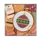 Marianne Design CR1752 Craftables Embroidery Hoop snijmal met ronde borduurring, borduurgaatjes en naald.