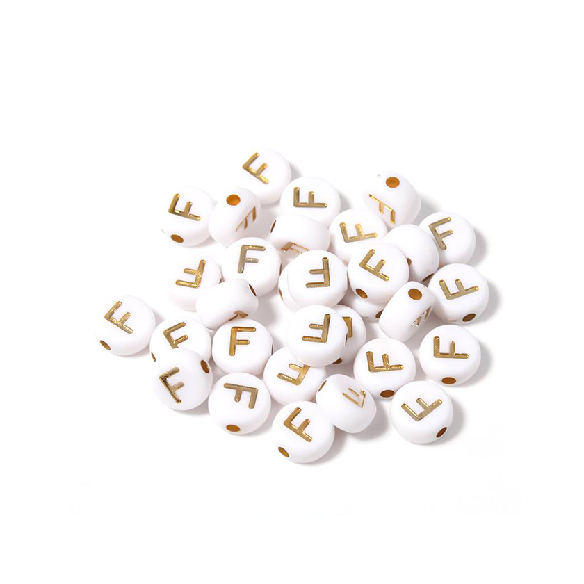 Letter kraal wit met goude letter per stuk