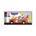 Dit is een voorbeeldkaart gemaakt met de LR0958 Truck en de LR0959 traffic creatable van Marianne Design.