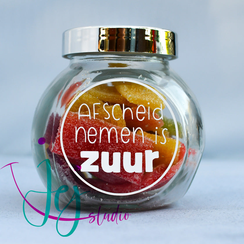 Snoeppot afscheid nemen is zuur