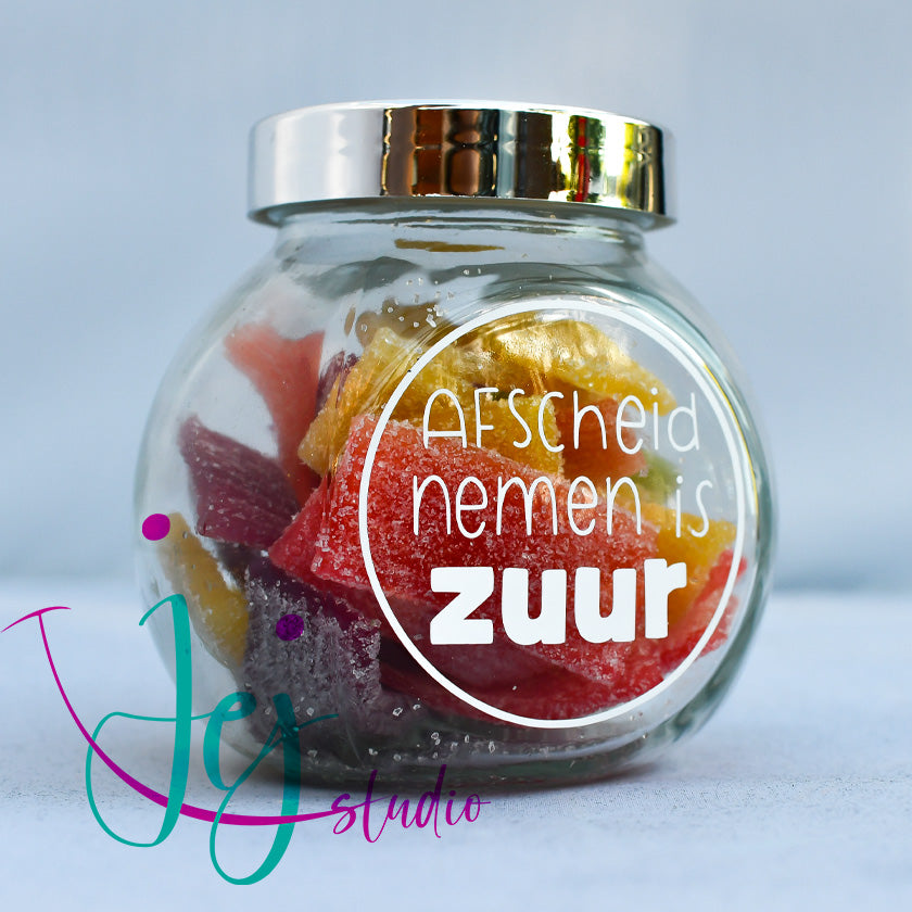 Snoeppot afscheid nemen is zuur