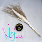 reageerbuisje met droogbloemen