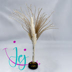 reageerbuisje met droogbloemen